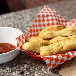 Big Rob's Pizzeria - Breadsticks