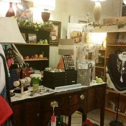 The Marketplace on Locust