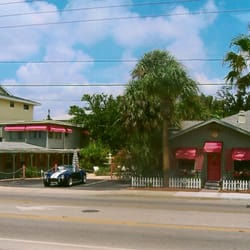 Sea Star Motel and Apartments - The Sea Star Motel in Indian Rocks Beach, FL is your destination for a relaxing beach vacation.
