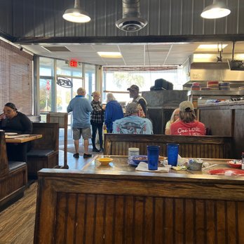Downtown Diner - A very popular spot, even at 10:30 am on a Tuesday! - Breakfast & Brunch Near Me - Titusville, Florida Downtown Diner - A very popular spot, even at 10:30 am on a Tuesday! - Breakfast & Brunch Near Me - Titusville, Florida