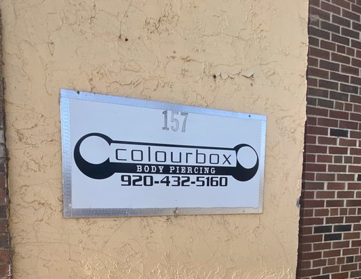 COLOURBOX BODY PIERCING - 89 Photos & 22 Reviews - 157 N Broadway ...