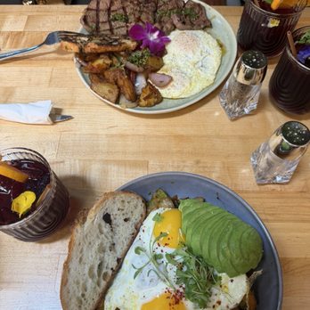 Eggy’s Neighborhood Kitchen - Breakfast & Brunch Near Me - Berkeley, California
