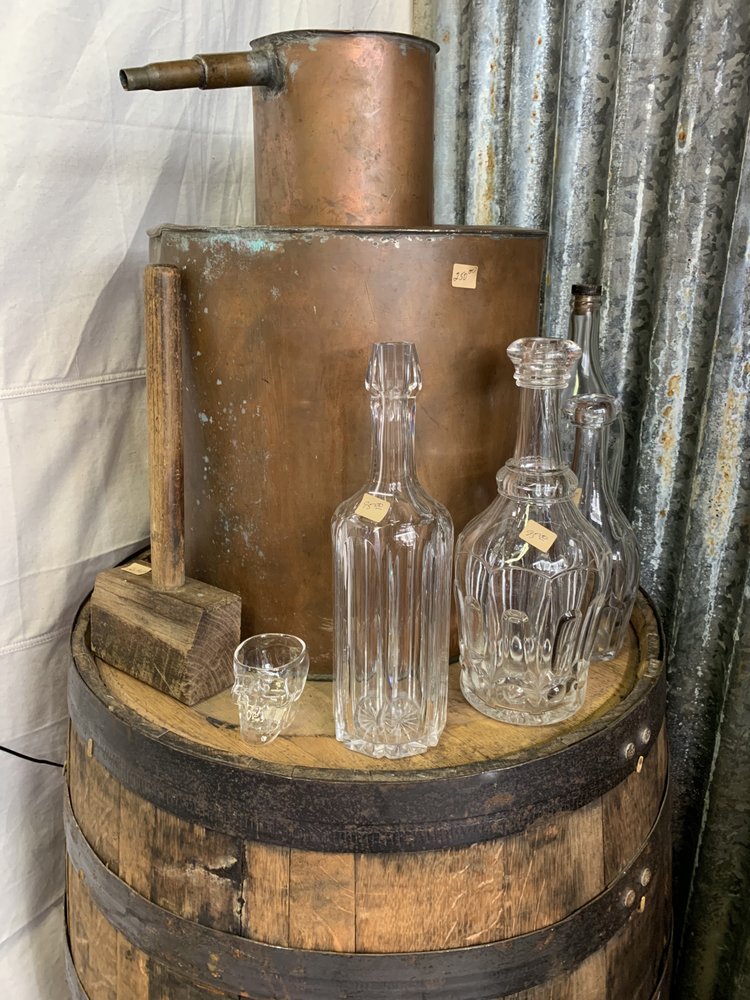 P & P COLLECTIBLES & ANTIQUES Updated September 2024 1860 Mellwood