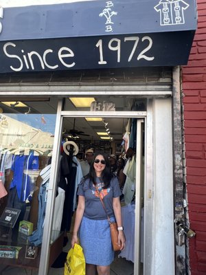 D Asis Guayaberas by null