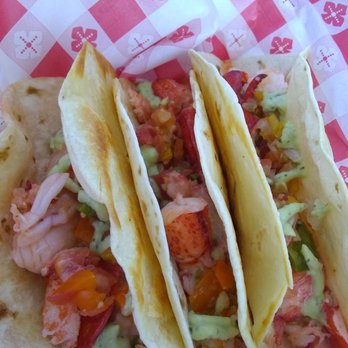 Salty’s Lobster Shack - Lobster tacos - Food Trucks Near Me - Middleton, Massachusetts
