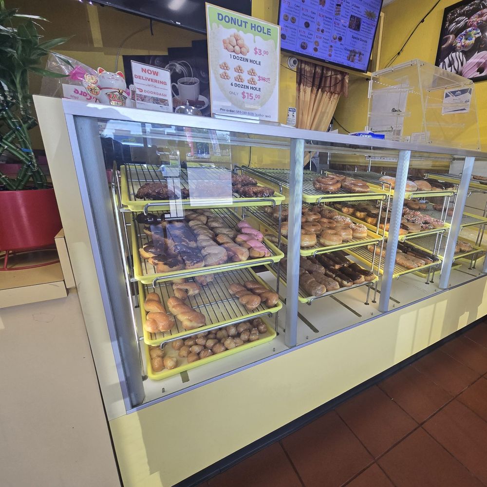 Capital Donuts - Donuts Near Me - Fresno, California