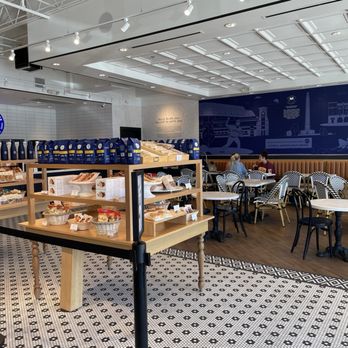 Paris Baguette - Inside - Bakeries Near Me - Houston, Texas Paris Baguette - Inside - Bakeries Near Me - Houston, Texas