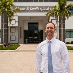 Friends & Family Spinal Care - Dr. Sam Wechsler