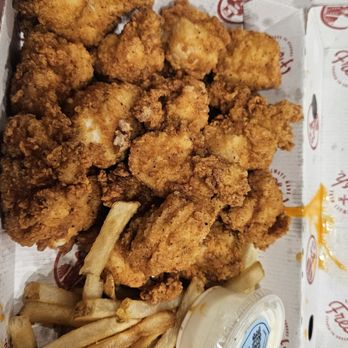 Slim Chickens - This food was so salty it was not edible - Chicken Wings Near Me - Lake Wales, Florida Slim Chickens - This food was so salty it was not edible - Chicken Wings Near Me - Lake Wales, Florida