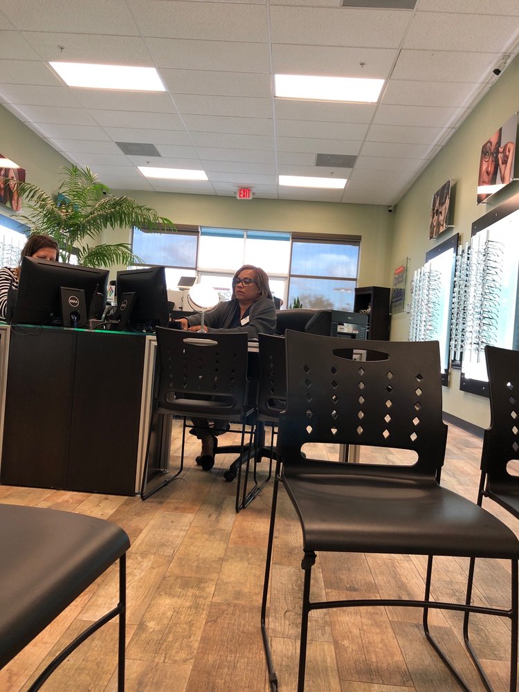 OPTICAL OUTLETS 17 Photos & 14 Reviews 1230 Posner Blvd, Davenport