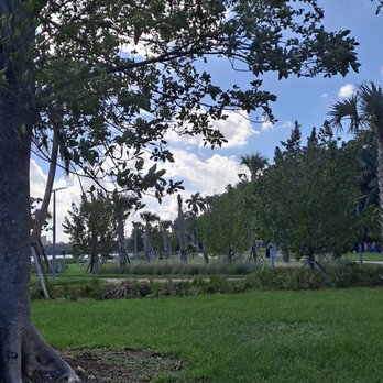 Alice C. Wainwright Park - Parks Near Me - Miami, Florida