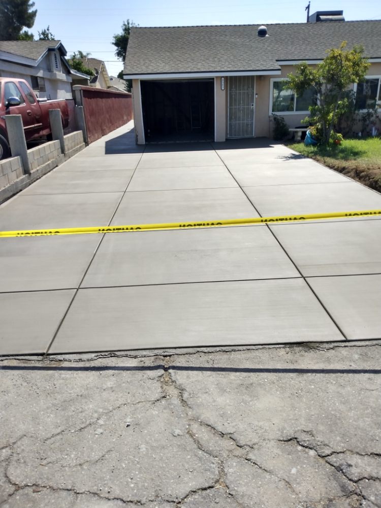 Slide of Montano Construction