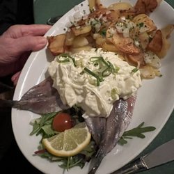 Zur Schleuse - Matjes (Herring, cold) with a cream sauce and potatoes