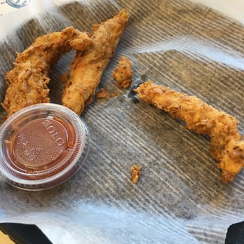 Ground Restaurant - Kids chicken tenders with apple slices - American Near Me - Franklin, Tennessee