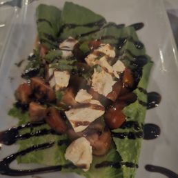 FRESH MOZZARELLA &  HEIRLOOM TOMATO SALAD