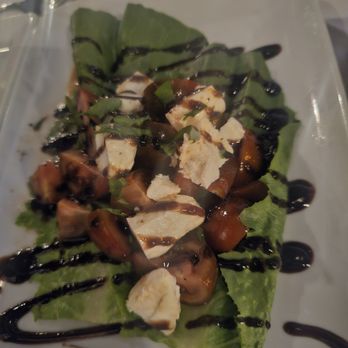 Ruth's Chris Steak House - FRESH MOZZARELLA &  HEIRLOOM TOMATO SALAD - Steakhouses Near Me - St. Louis, Missouri