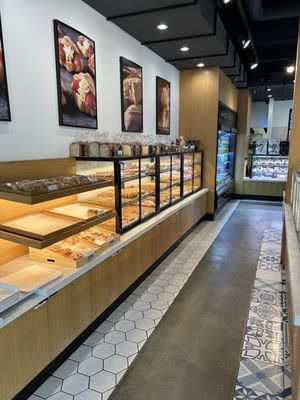 Paris Baguette by null