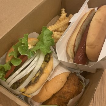 Shake Shack Covent Garden - Burgers Near Me - London, XGL