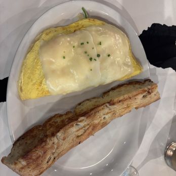 Bistro Café - Esperanto omelette with Rosemary focaccia - Breakfast & Brunch Near Me - Coral Gables, Florida Bistro Café - Esperanto omelette with Rosemary focaccia - Breakfast & Brunch Near Me - Coral Gables, Florida