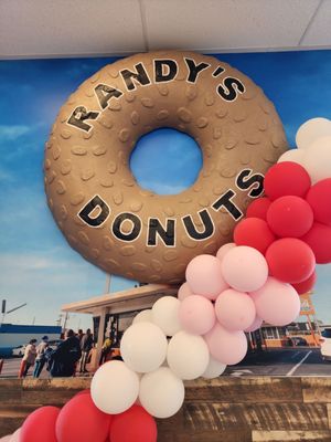 Randy's Donuts by null