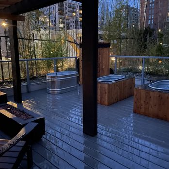 Ritual Urban Retreat - Outdoor cold plunge! Beautiful - Yoga Near Me - Vancouver, British Columbia