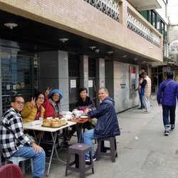 海景海鮮酒家 - Literally sitting in front of a closed HSBC bank lmao.
