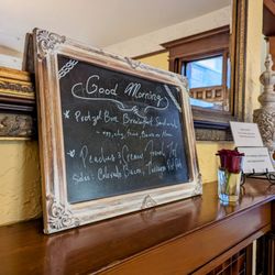 The Patterson Inn - Breakfast