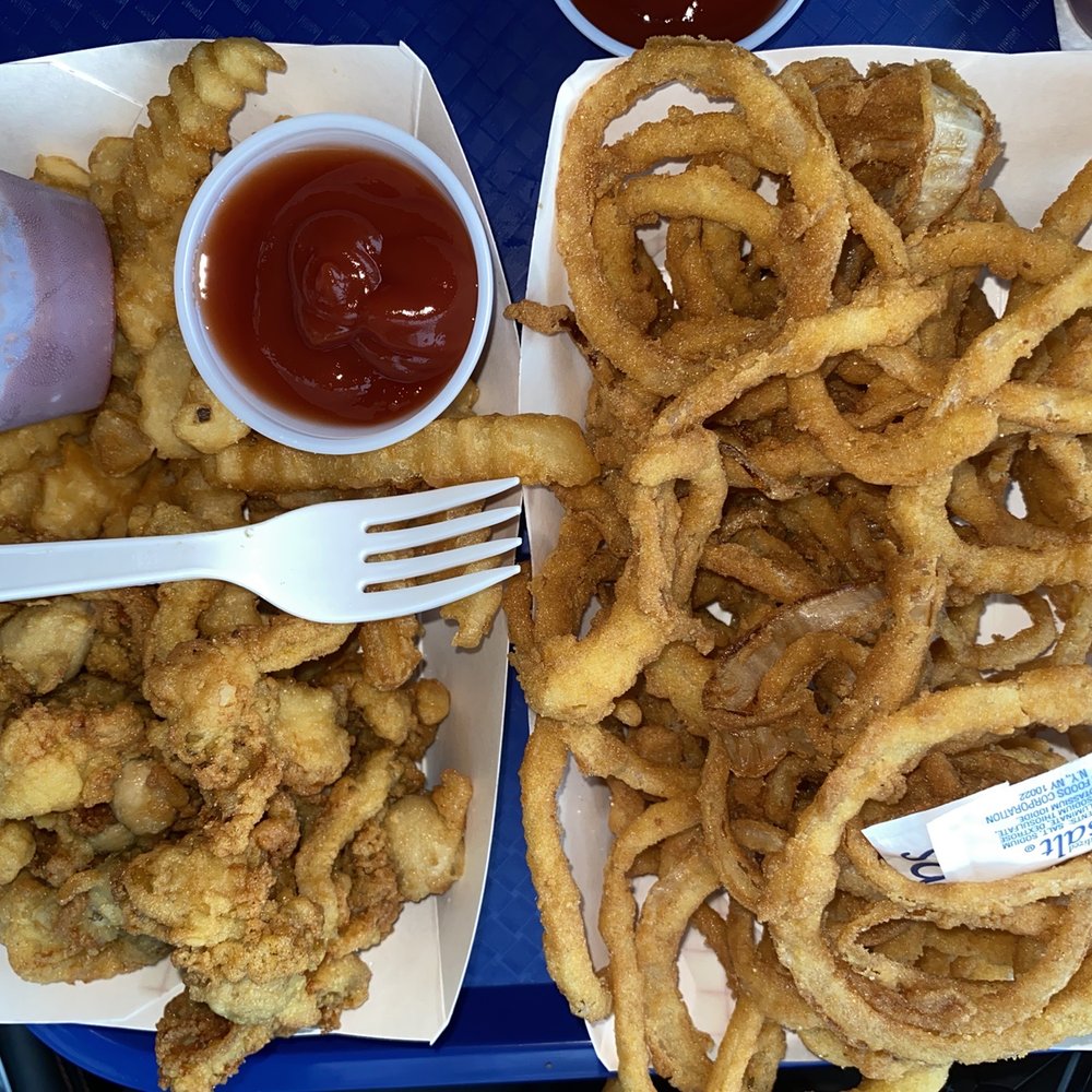 Bagaduce Lunch - Fried clams (left) and fried onions (right) - Seafood Near Me - Penobscot, Maine