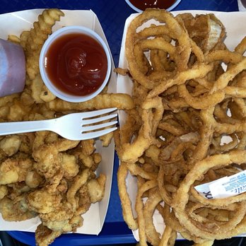 Bagaduce Lunch - Fried clams (left) and fried onions (right) - Seafood Near Me - Penobscot, Maine