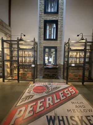 Kentucky Peerless Distilling Co by null