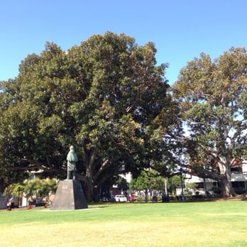 Pantoja Park - Trees and statue - Parks Near Me - San Diego, California Pantoja Park - Trees and statue - Parks Near Me - San Diego, California