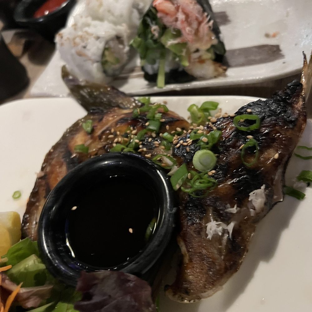 Sushi Lounge - Poway - Hamachi Kama, Ken roll - Sushi Bars Near Me - Poway, California Sushi Lounge - Poway - Hamachi Kama, Ken roll - Sushi Bars Near Me - Poway, California