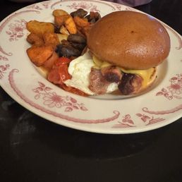Breakfast sandwich