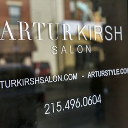 Artur Kirsh Salon - Front door, please come inside