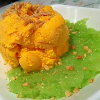Bangkok Chef - Mango Ice Cream with Warm Coconut Mochi Rice - Thai Near Me - Honolulu, Hawaii Bangkok Chef - Mango Ice Cream with Warm Coconut Mochi Rice - Thai Near Me - Honolulu, Hawaii