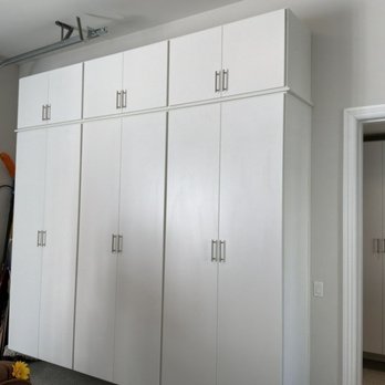 Closets by Design - Phoenix - Garage space with cabinets. - Interior Design Near Me - Phoenix, Arizona Closets by Design - Phoenix - Garage space with cabinets. - Interior Design Near Me - Phoenix, Arizona