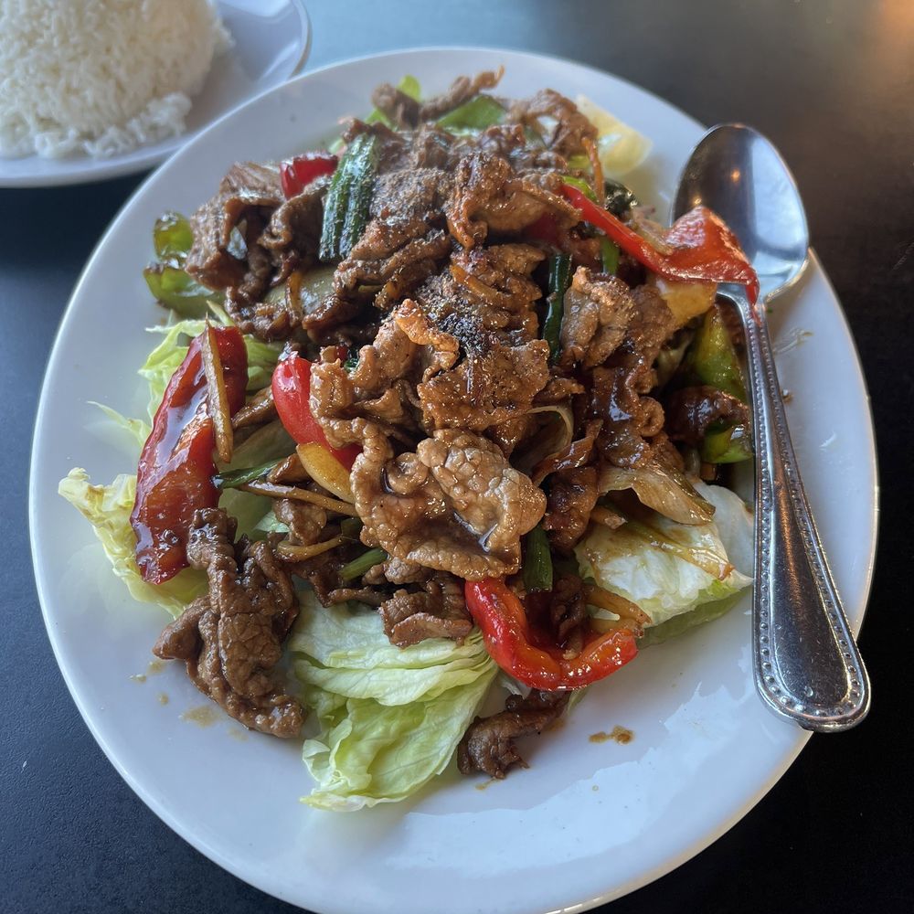 The Lemongrass - Mongolian beef - Vietnamese Near Me - Renton, Washington The Lemongrass - Mongolian beef - Vietnamese Near Me - Renton, Washington