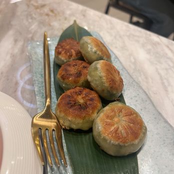 Supreme Dumplings - Mini Pan fried chive pies - Shanghainese Near Me - Honolulu, Hawaii Supreme Dumplings - Mini Pan fried chive pies - Shanghainese Near Me - Honolulu, Hawaii