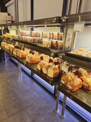 Sweet Hut Bakery & Cafe by null