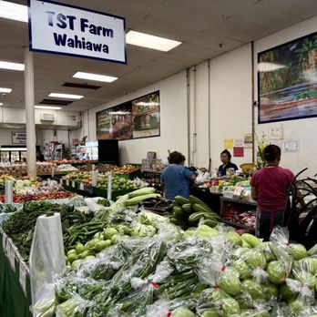 City Square Shopping Center - Farm fresh produce - Shopping Centers Near Me - Honolulu, Hawaii