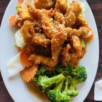 Tawan Tasty Thai Food - Orange Chicken - Thai Near Me - jefferson, Oregon
