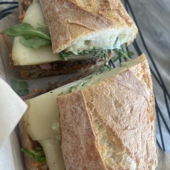Mon Vert Cafe - Cafes Near Me - Woodstock, Vermont