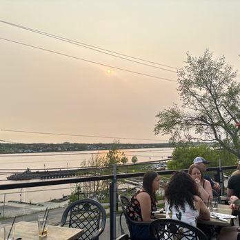 Governor's Pub & Eatery - Pubs Near Me - Sydney, Nova Scotia Governor's Pub & Eatery - Pubs Near Me - Sydney, Nova Scotia