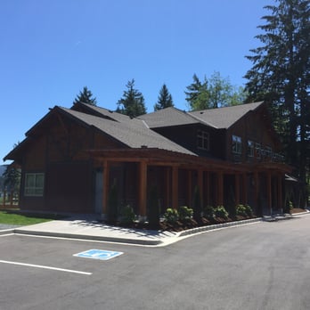 Drinkwaters Restaurant - View of restaurant - Breakfast & Brunch Near Me - Port Alberni, British Columbia Drinkwaters Restaurant - View of restaurant - Breakfast & Brunch Near Me - Port Alberni, British Columbia