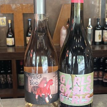 Tank Garage Winery - Wineries Near Me - Calistoga, California Tank Garage Winery - Wineries Near Me - Calistoga, California