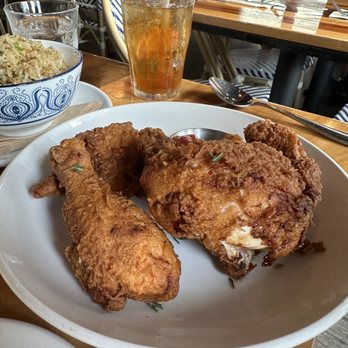 Fete - Twice-fried Ludovico chicken - New American Near Me - Honolulu, Hawaii