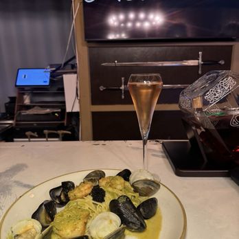 Midlina - Scialatelli Allo Scoglio& Rosé - Speakeasies Near Me - Baltimore, Maryland