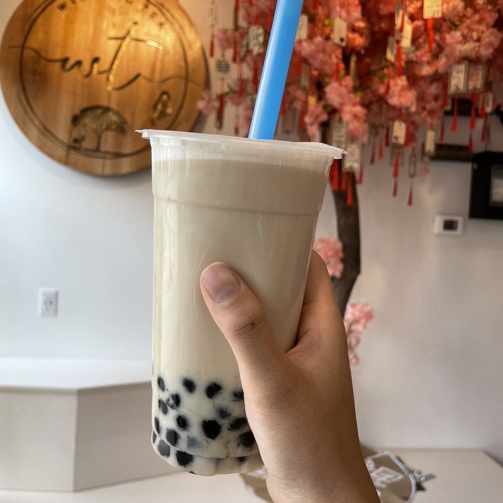 Wishing Tea - Jasmine milk tea with oat milk - Bubble Tea Near Me - Jasper, Alberta Wishing Tea - Jasmine milk tea with oat milk - Bubble Tea Near Me - Jasper, Alberta