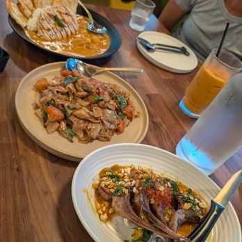 Hanuman Thai Eatery - Massaman curry, drunken noodles, and lamb chops - Thai Near Me - Orange, California
