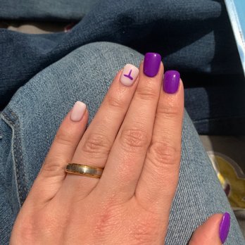 Hi Nails - There's supposed to be a heart on my middle finger and my t was supposed to be bigger and prettier than that - Tanning Near Me - Clyde, North Carolina Hi Nails - There's supposed to be a heart on my middle finger and my t was supposed to be bigger and prettier than that - Tanning Near Me - Clyde, North Carolina